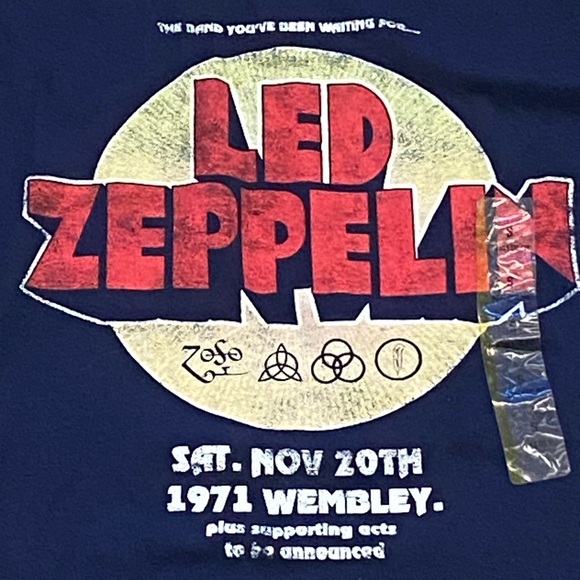Men's Led Zeppelin "Sat. Nov 20th 1971 Wembley" Navy Tee Shirt Size Small NWT - Picture 2 of 4